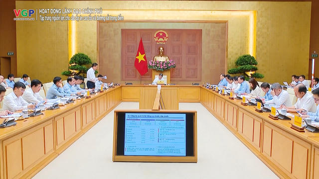 Tập trung nguồn lực cho các dự án cao tốc và đường sắt trọng điểm