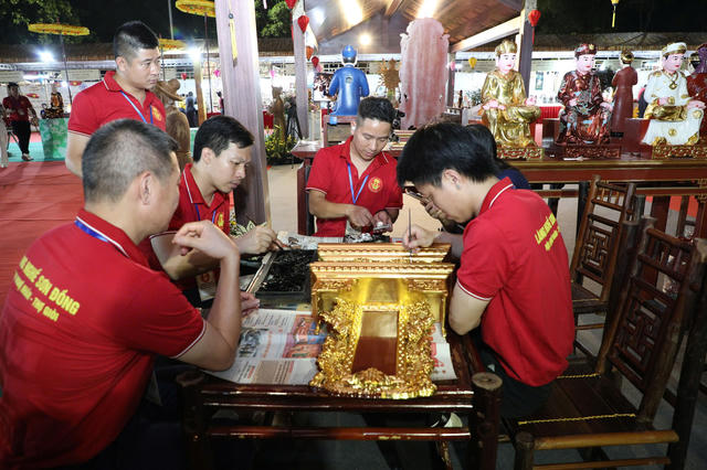 Nghệ nhân Sơn Đồng giữ "lửa" nghề truyền thống gắn với phát triển kinh tế nông thôn bền vững