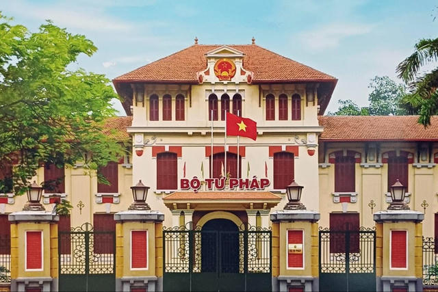 Lấy ý kiến đề nghị khen thưởng “Huân chương Lao động” hạng Ba cho tập thể Báo Pháp luật Việt Nam