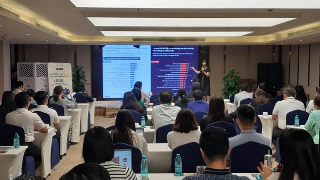 Doanh thu bán lẻ quý I đạt 1,9 triệu tỷ đồng: Sức mua chững lại, doanh nghiệp bán lẻ chuyển hướng lên không gian số