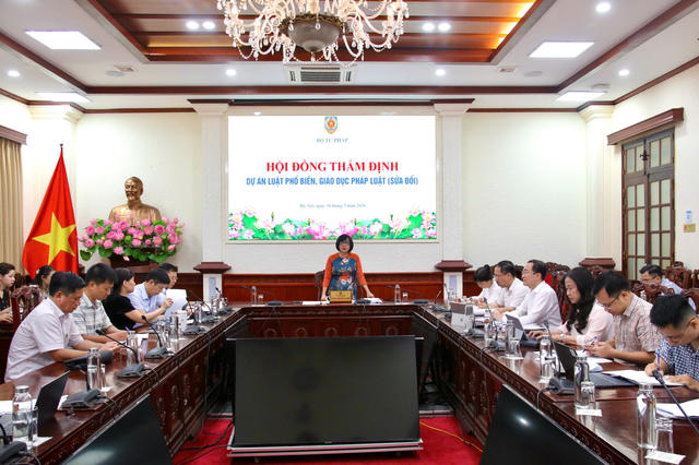 Đổi mới công tác phổ biến, giáo dục pháp luật theo tư duy mới