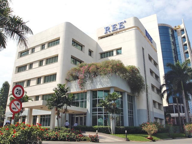 Cơ điện lạnh (REE) bảo lãnh khoản vay 1.520 tỷ đồng cho dự án điện gió, tăng tốc đầu tư năng lượng tái tạo