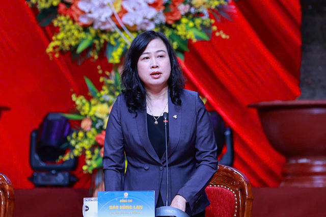 Bộ trưởng Bộ Y tế trả lời một số kiến nghị về bảo vệ sức khỏe người lao động