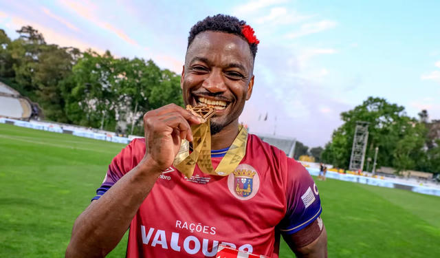 Hậu vệ Stopira nói về giấc mơ World Cup của quốc đảo Cabo Verde Hậu vệ Stopira nói về giấc mơ World Cup của quốc đảo Cabo Verde