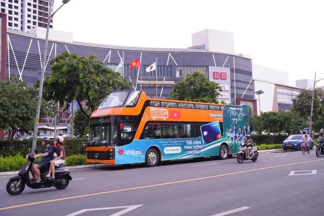 "VPBank tới rồi, mở 'lời' ngay thôi” chào sân TP HCM bằng chuỗi trải nghiệm ấn tượng "VPBank tới rồi, mở 'lời' ngay thôi” chào sân TP HCM bằng chuỗi trải nghiệm ấn tượng