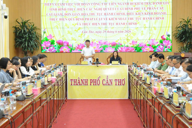 Cần Thơ nỗ lực đơn giản hóa thủ tục hành chính, tạo thuận lợi cho người dân và doanh nghiệp