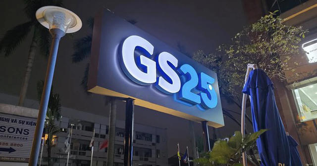 Chuột ngang nhiên xuất hiện trong khu chế biến thực phẩm của GS25 khiến khách hàng hoang mang