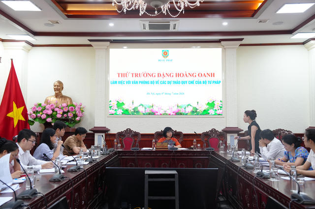 Sớm hoàn thiện các dự thảo quy chế của Bộ Tư pháp Sớm hoàn thiện các dự thảo quy chế của Bộ Tư pháp