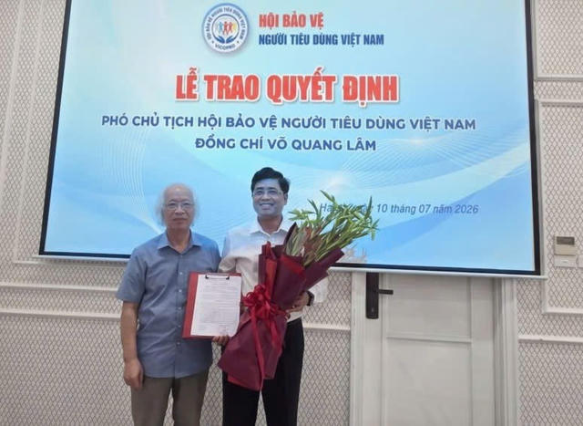 Hội Bảo vệ Người tiêu dùng Việt Nam bổ nhiệm ông Võ Quang Lâm làm Phó Chủ tịch
Hội Bảo vệ Người tiêu dùng Việt Nam bổ nhiệm ông Võ Quang Lâm làm Phó Chủ tịch