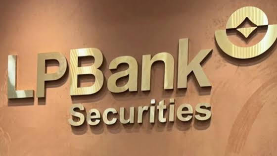 Huy động hơn 4.256 tỷ đồng từ đợt IPO, Chứng khoán LPBank (LPBS) nộp hồ sơ niêm yết lên HOSE