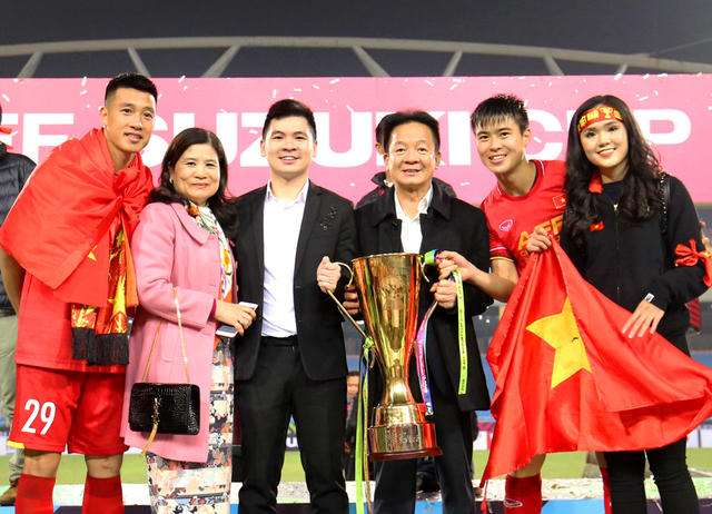 Đại biểu HĐND Đỗ Vinh Quang hiện thực hóa cam kết về bóng đá học đường Đại biểu HĐND Đỗ Vinh Quang hiện thực hóa cam kết về bóng đá học đường