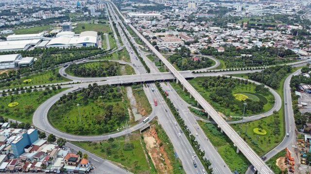 CII chốt phương án vay 27.000 tỷ đồng mở rộng tuyến cao tốc nghìn tỷ TP HCM - Trung Lương - Mỹ Thuận CII chốt phương án vay 27.000 tỷ đồng mở rộng tuyến cao tốc nghìn tỷ TP HCM - Trung Lương - Mỹ Thuận