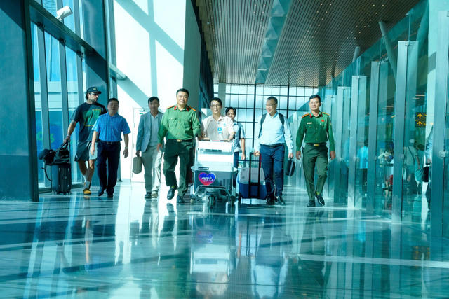 Hành trình xuyên Việt đưa trái tim vượt hơn 1.700 km đến với bệnh nhi 15 tuổi