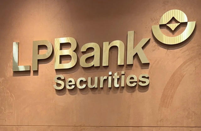 Chứng khoán LPBank (LPBS): Lãi quý II/2026 tăng 144%, dư nợ margin vượt 13.600 tỷ đồng Chứng khoán LPBank (LPBS): Lãi quý II/2026 tăng 144%, dư nợ margin vượt 13.600 tỷ đồng