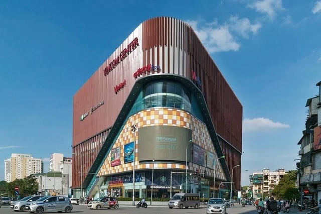Vincom Retail (VRE) thay đổi nhân sự cấp cao, tiến hành chi trả hơn 2.200 tỷ đồng cổ tức Vincom Retail (VRE) thay đổi nhân sự cấp cao, tiến hành chi trả hơn 2.200 tỷ đồng cổ tức
