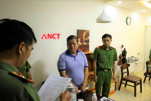 Khởi tố Chủ tịch Hội đồng quản trị, Giám đốc Công ty cổ phần Mekolor
