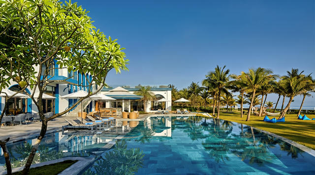 Royal Beachfront Villas & Spa Danang: Định hình phong cách sống thượng lưu tại trung tâm kết nối miền trung