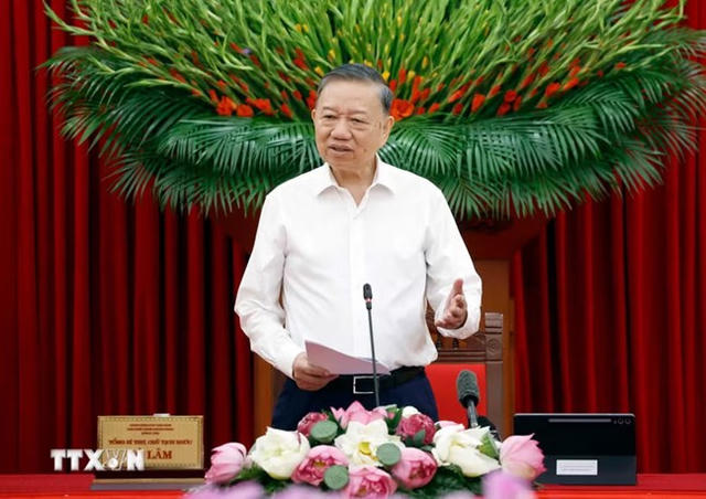 Xây dựng Điều lệ Đảng khoa học, chặt chẽ, dễ hiểu, dễ thực hiện
