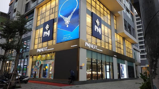 Cổ phiếu PNJ giảm hơn 40%, Thành viên HĐQT chi tiền gom 1 triệu đơn vị Cổ phiếu PNJ giảm hơn 40%, Thành viên HĐQT chi tiền gom 1 triệu đơn vị