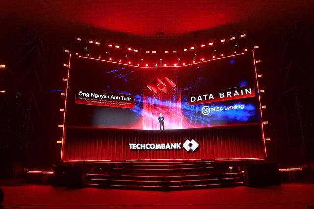 Techcombank kiến tạo vị thế dẫn dắt ngành thông qua dữ liệu và ứng dụng AI tại sự kiện ‘Chuyển đổi số ngành Ngân hàng năm 2026’