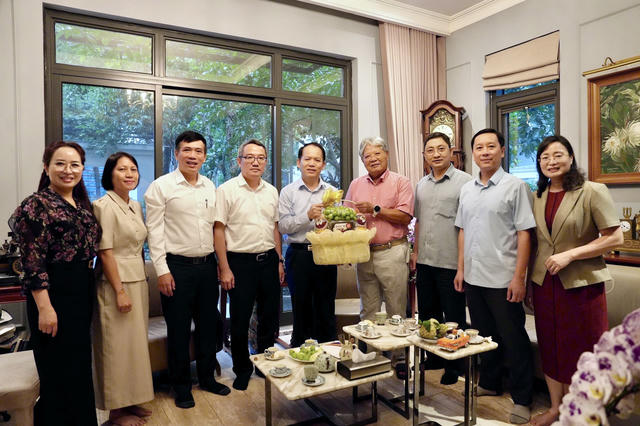Kỷ niệm Ngày truyền thống, lãnh đạo Bộ Tư pháp thăm nguyên lãnh đạo Bộ qua các thời kỳ