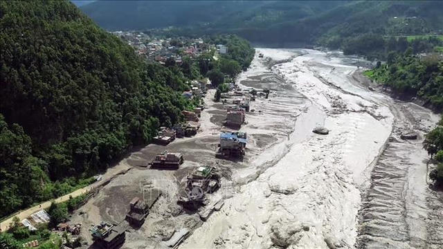 Chưa ghi nhận thông tin công dân Việt Nam bị ảnh hưởng lũ quét, sạt lở tại biên giới Nepal - Trung Quốc