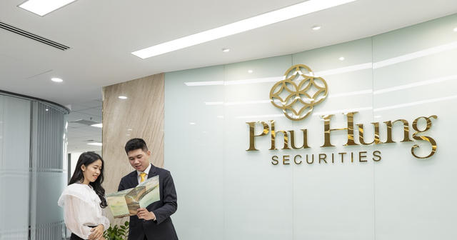 Huy động thành công 500 tỷ đồng, Chứng khoán Phú Hưng (PHS) gom lượng lớn cổ phần doanh nghiệp lỗ lũy kế