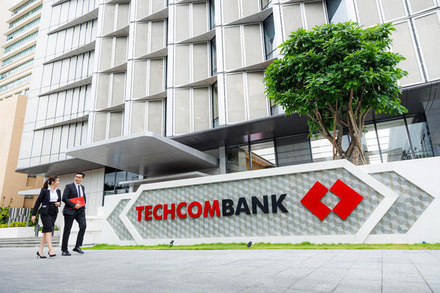 Thanh khoản bùng nổ 39 triệu đơn vị, cổ phiếu TCB (Techcombank) hút dòng tiền từ kỳ vọng vốn ngoại