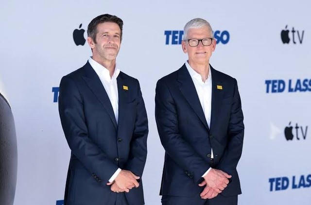Tân CEO Apple John Ternus nhận đãi ngộ 58 triệu USD, thu nhập của ông Tim Cook giảm sâu