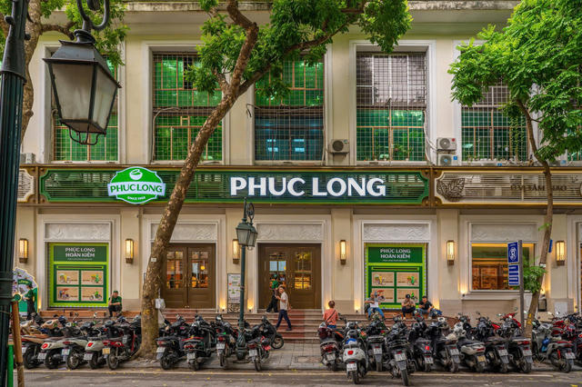Hai bức tranh trái ngược của Phúc Long và The Coffee House sau khi được thâu tóm Hai bức tranh trái ngược của Phúc Long và The Coffee House sau khi được thâu tóm