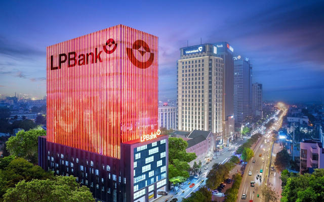 LPBank (LPB) chi hàng nghìn tỷ đồng tất toán trái phiếu trước hạn, lợi nhuận bán niên đạt gần 6.000 tỷ đồng