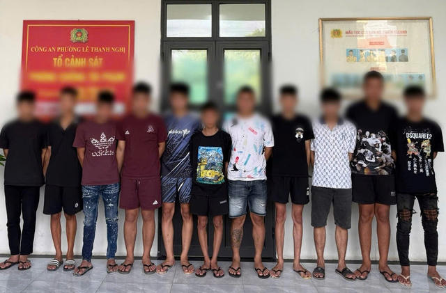 Khởi tố nhóm đối tượng mang kiếm, đinh ba rượt đuổi nhau xuyên đêm trên nhiều tuyến phố