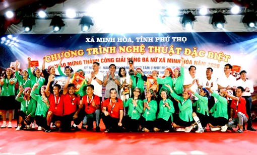 Minh Hòa lan tỏa sức sống mới từ một giải bóng đá nữ Minh Hòa lan tỏa sức sống mới từ một giải bóng đá nữ