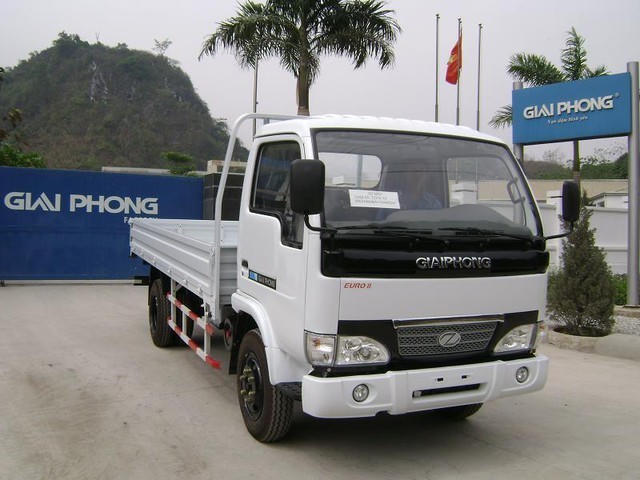 Lỗ lũy kế hàng trăm tỷ, Ô tô Giải Phóng (GGG) đổi hướng rót 200 tỷ vào doanh nghiệp bất động sản