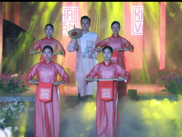 Chiêm ngưỡng, trải nghiệm với 'Khai văn' và 'Nét Kinh kỳ' tại Văn Miếu