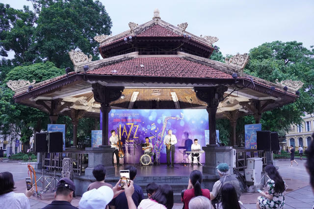Mở rộng không gian văn hóa, làm giàu đời sống Thủ đô