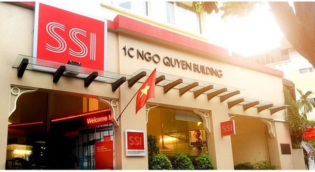 Chứng khoán SSI (SSI) nâng vốn điều lệ vượt 30.000 tỷ đồng, lãnh đạo cấp cao mua vào 5 triệu cổ phiếu