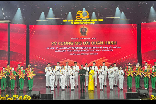 Sức mạnh kỷ cương và dấu ấn nửa thế kỷ ‘gác cổng’ pháp lý của Ngành Pháp chế Quân đội