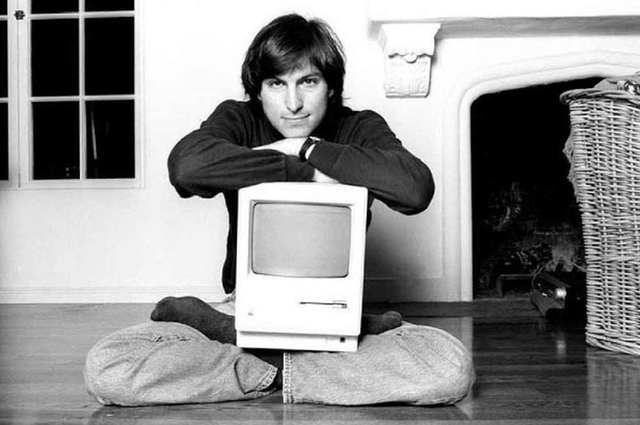 Khám phá cuốn sách duy nhất trên iPad định hình tư duy vĩ đại của Steve Jobs