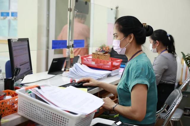 Cán bộ, công chức cấp xã được hưởng phụ cấp công vụ 55% Cán bộ, công chức cấp xã được hưởng phụ cấp công vụ 55%
