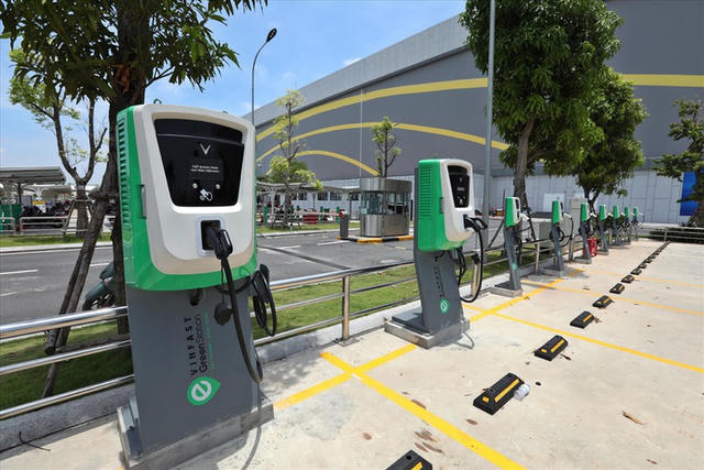 Từ 1/7/2027, Bộ Công Thương ban hành quy chuẩn về trạm sạc xe điện