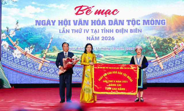 Bế mạc Ngày hội Văn hóa dân tộc Mông lần thứ IV tại Điện Biên