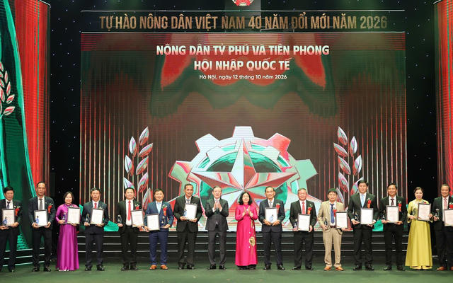 Tôn vinh 96 Nông dân Việt Nam xuất sắc 40 năm Đổi mới: Nhiều mô hình doanh thu hàng trăm tỷ đồng Tôn vinh 96 Nông dân Việt Nam xuất sắc 40 năm Đổi mới: Nhiều mô hình doanh thu hàng trăm tỷ đồng