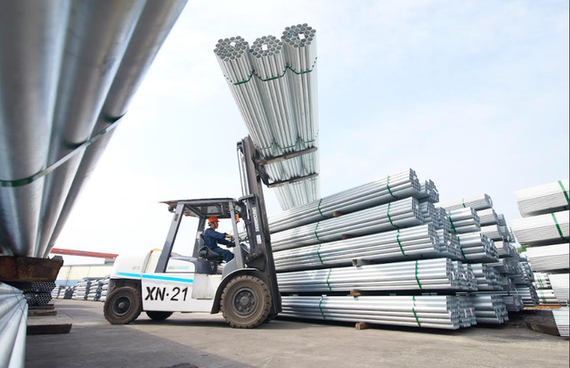 Hòa Phát bán hơn 10,3 triệu tấn thép trong 9 tháng, tăng 39% so với cùng kỳ năm trước Hòa Phát bán hơn 10,3 triệu tấn thép trong 9 tháng, tăng 39% so với cùng kỳ năm trước