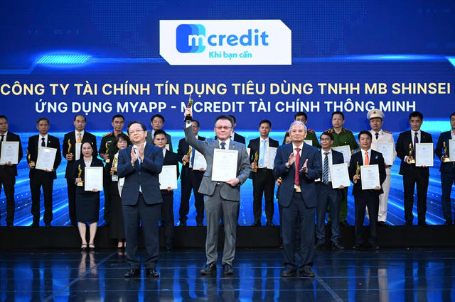 Mcredit được vinh danh tại Giải thưởng Chuyển đổi số Việt Nam 2026 Mcredit được vinh danh tại Giải thưởng Chuyển đổi số Việt Nam 2026