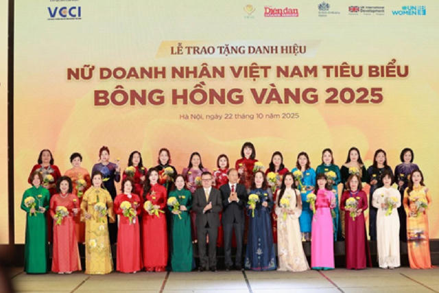 Phát huy giá trị những 'bông hồng thép' trên thương trường