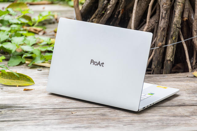 Cận cảnh ASUS ProArt P16: Laptop AI cao cấp có giá gần 200 triệu đồng