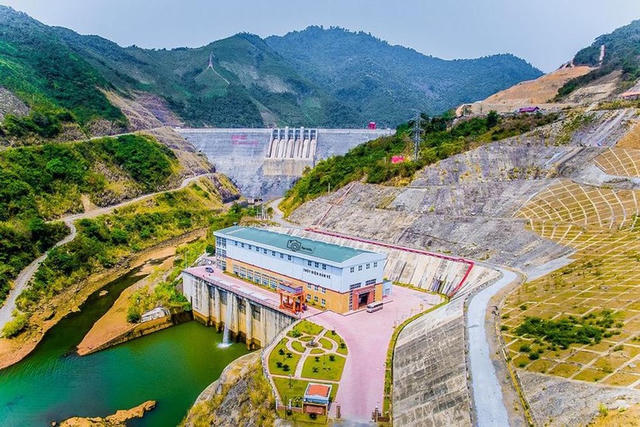 Thủy điện Vĩnh Sơn Sông Hinh (VSH): Lãi quý 3 giảm sâu vì El Nino, doanh nghiệp vẫn vượt kế hoạch lợi nhuận cả năm