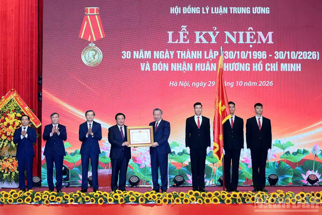 Bảo vệ nền tảng tư tưởng của Đảng bằng luận cứ khoa học và thực tiễn