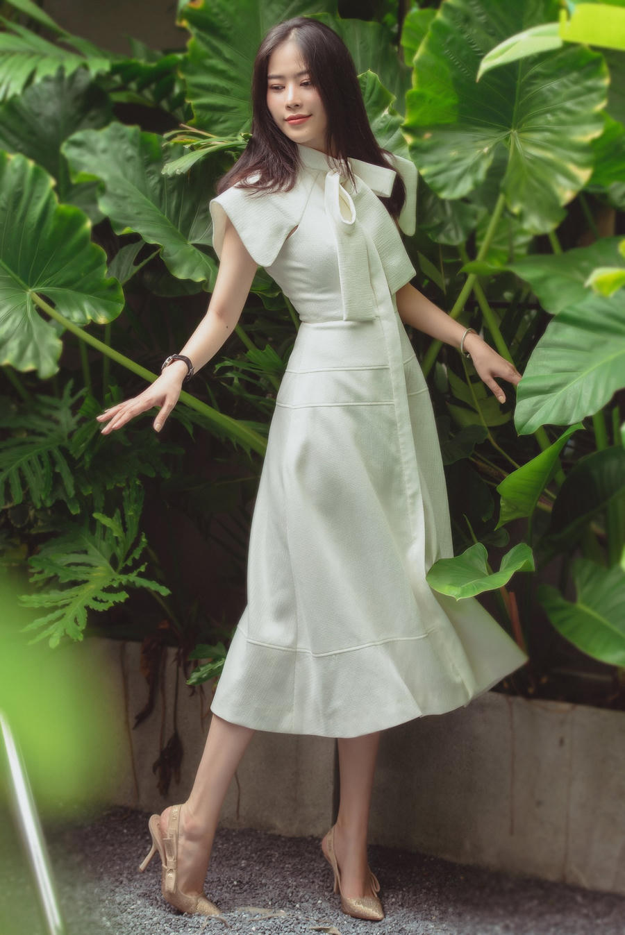 Năm đó, ngoài việc là người đẹp Châu Á duy nhất có mặt trong Top 8, Nam Em còn vinh dự được chính thức trao giải “Ảnh hậu” - Miss Photogenic .